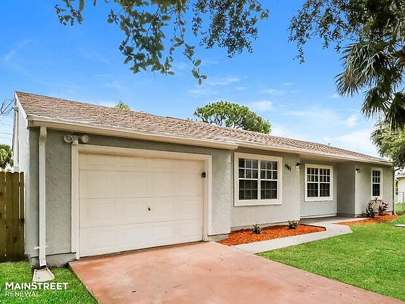 3rd image of 1961 SE Dranson Cir