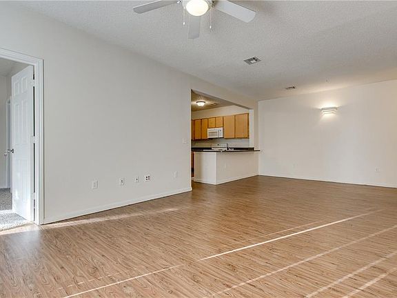 3rd image of 2200 Classen Blvd APT 5123