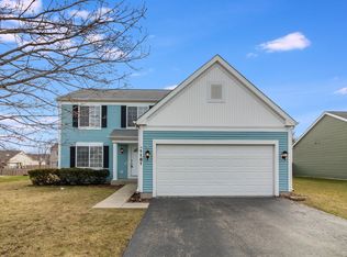 1161 Stonegate Rd, Algonquin, IL 60102