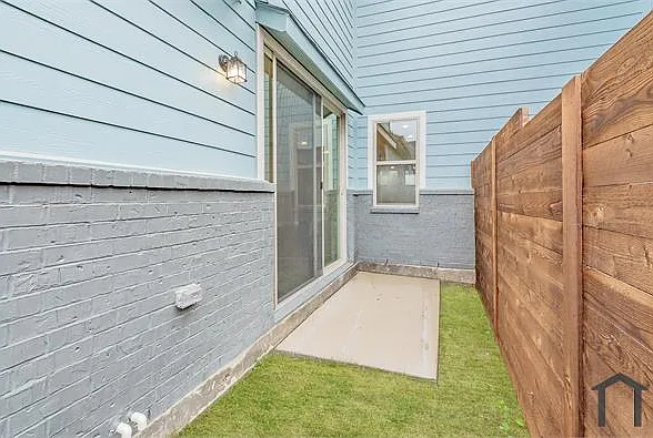 9709 Thorncrown Ln — Photo 5