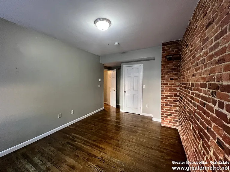 2 Michelangelo St #2 — Photo 17