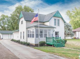 413 Blair St, Whiting, IA 51063