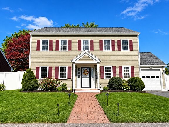 2nd image of 36 Woodside Ave