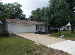 417 Bomber Blvd, Mountain Home, AR 72653