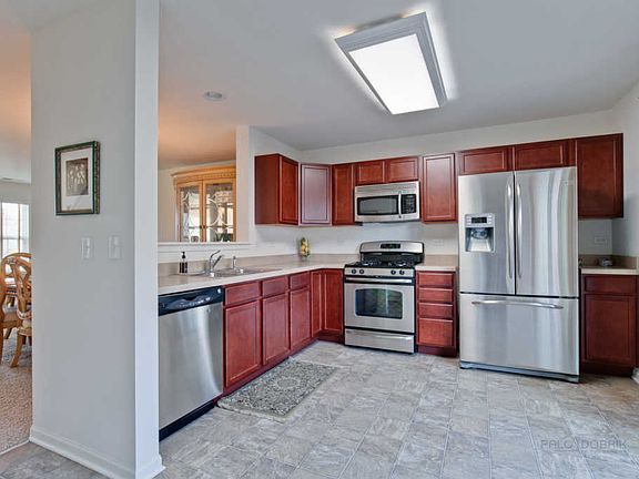 3rd image of 563 Richard Brown Blvd
