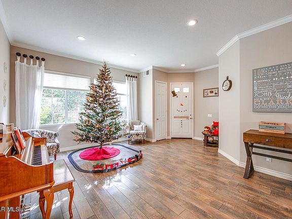 5th image of 592 Camino Del Lago
