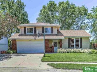 15421 U St, Omaha, NE 68137