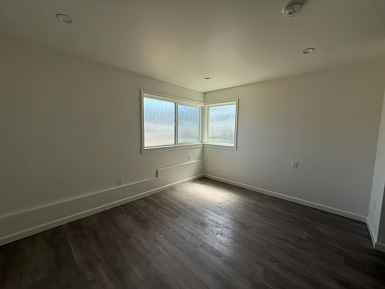 88 Ocean Grove Ave #B — Photo 2