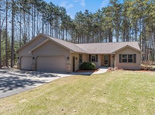 1701 Roberts Ln, Abrams, WI 54101