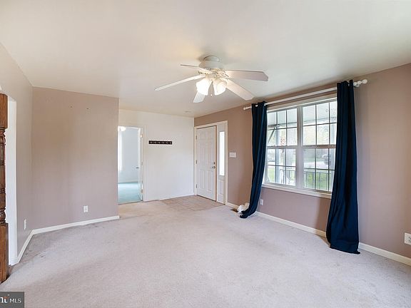 3rd image of 1844 Cedar Dr