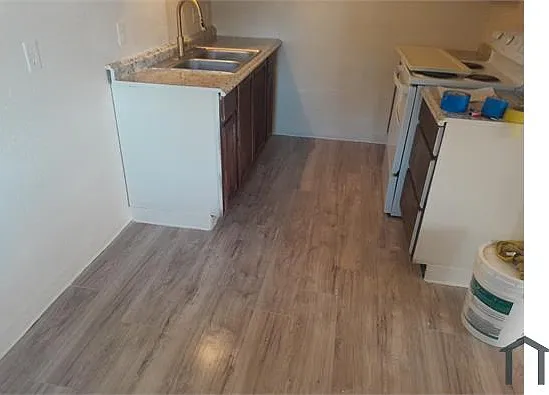 503 S Dearing Ave #101 — Photo 6