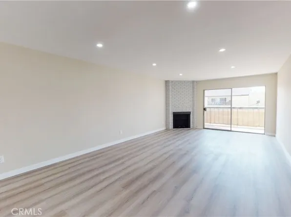 333 Burchett St Unit 203, Glendale, CA 91203