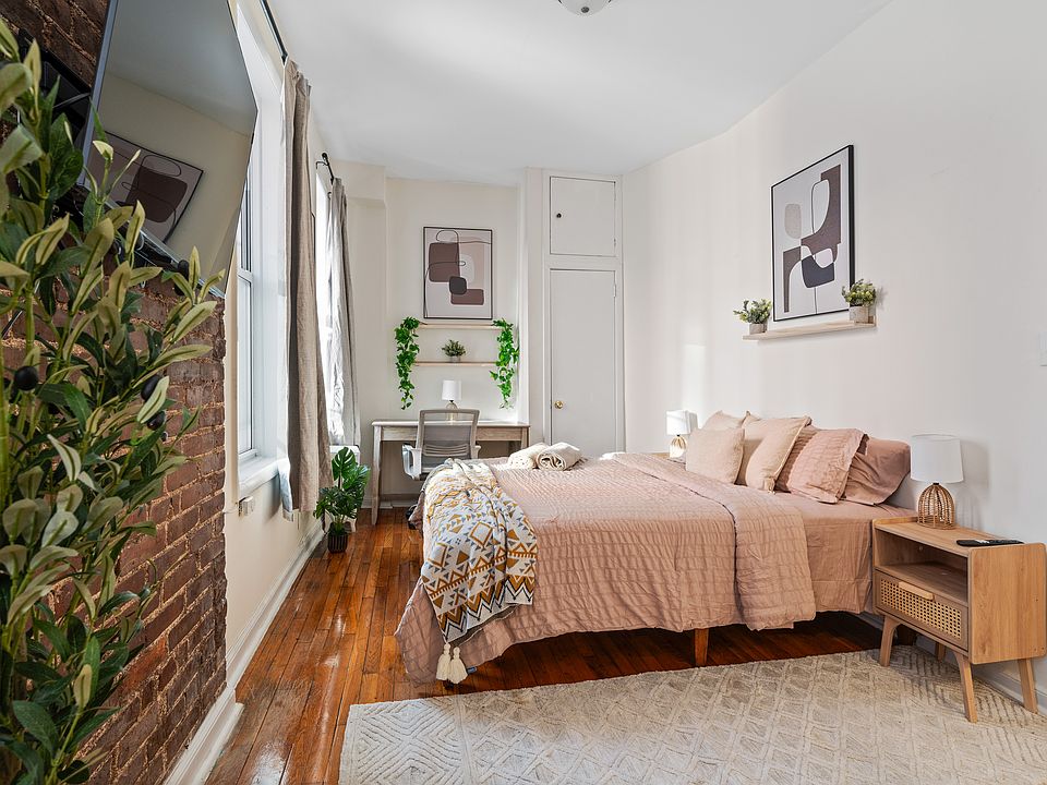 1st image of 1762 2nd Ave #3B