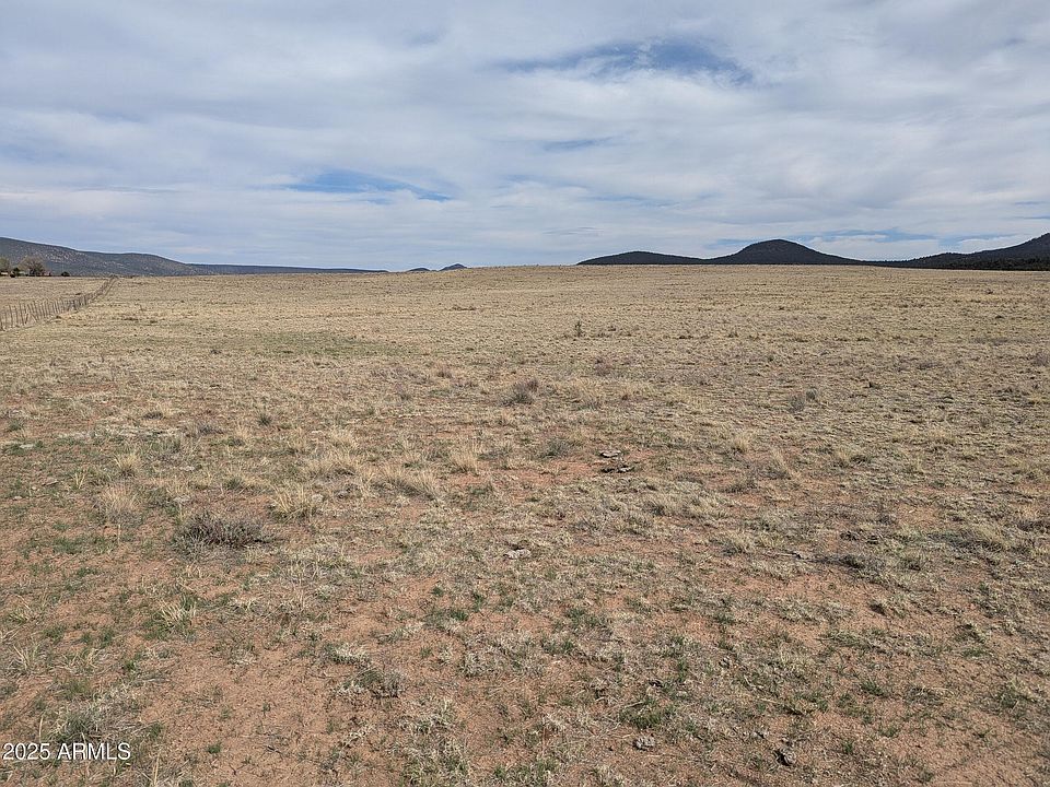 2nd image of 349 S ZACHARIAE RANCH Road #1