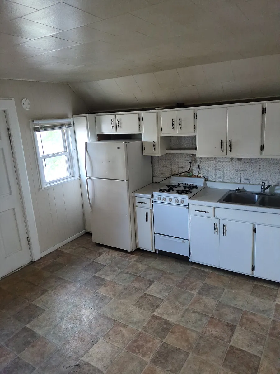 Building Photo - 519 1/2 E Mishawaka Ave #1