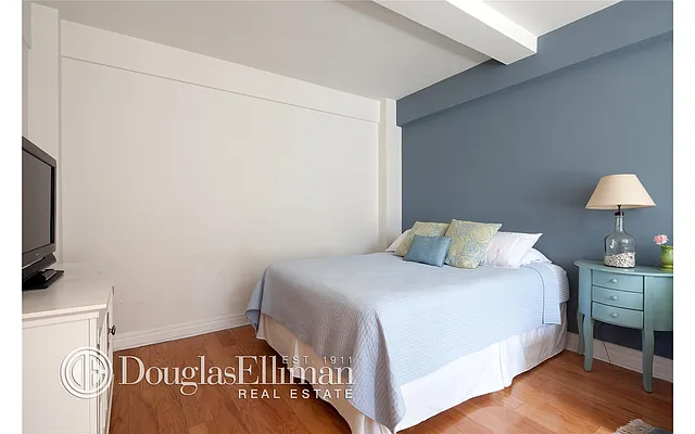 Sold by Douglas Elliman | media 9