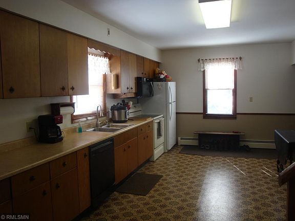 3rd image of 300 3rd Ave NE