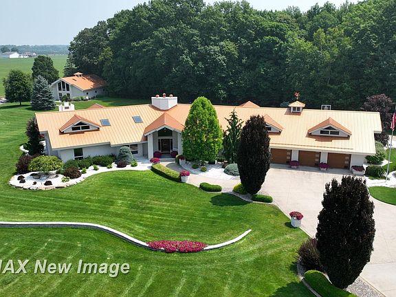 5th image of 1134 N Graham Rd