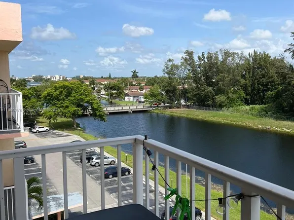 16465 NE 22nd Ave APT 617, North Miami Beach, FL 33160