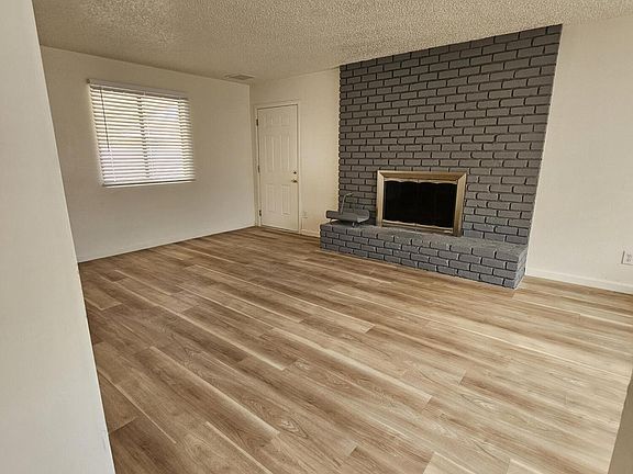 3rd image of 6402 W MEDLOCK Drive