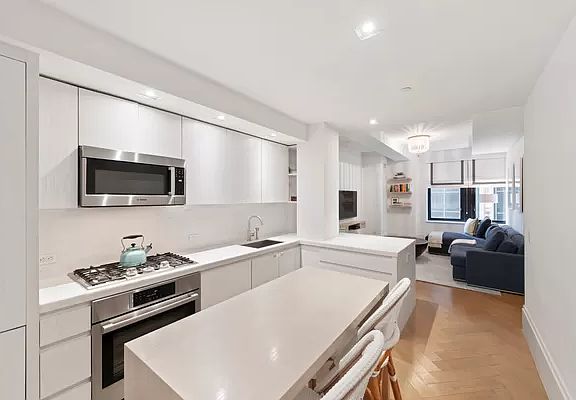 2nd image of 101 Wall St #10C