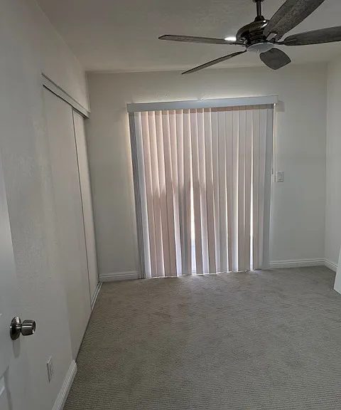 633 W Avenue H8 — Photo 12