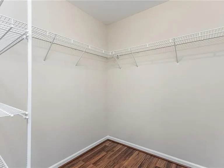 153 Tysonridge Ct — Photo 17