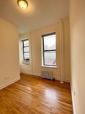 4th image of 310 E 19th St APT 7