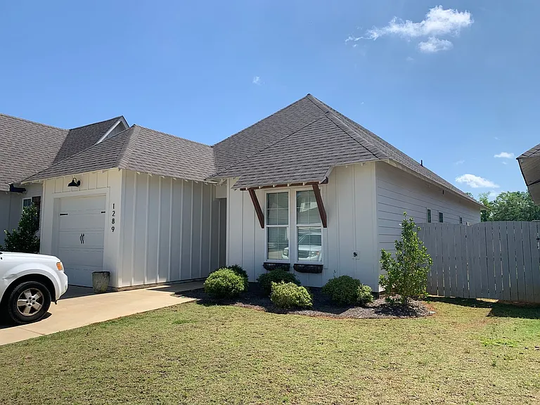 1289 Foxtail Ln — Photo 2
