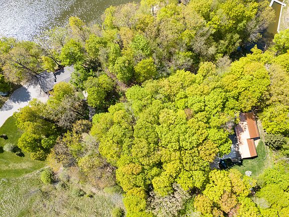 3rd image of 281 Cottonwood Dr