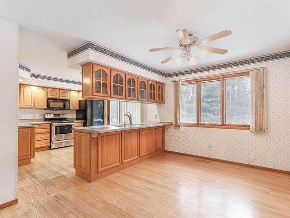 5th image of 6241 Wintergreen Dr