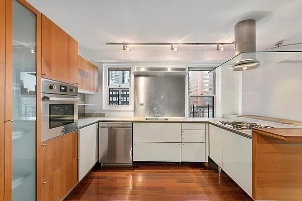 Rented by Douglas Elliman | media 2