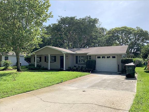3rd image of 315 Florida Ave
