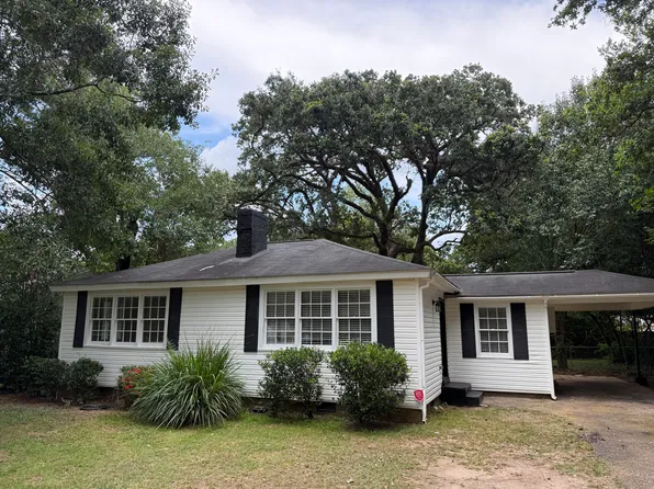 266 Parkway St E, Mobile, AL 36608