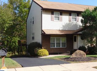 659 Valley Stream Cir, Langhorne, PA 19053