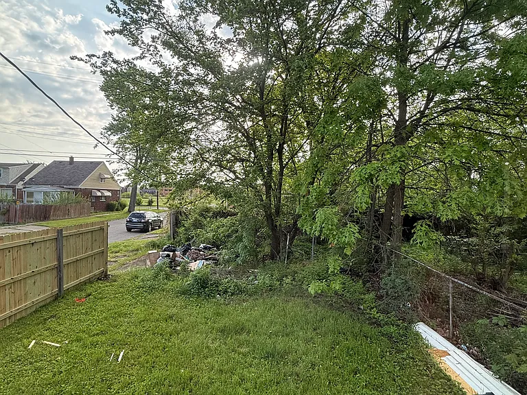 14974 Sussex St — Photo 7