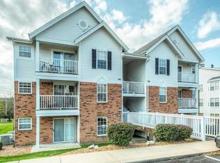 1209 Woodland Point Dr APT B, Saint Louis, MO 63146