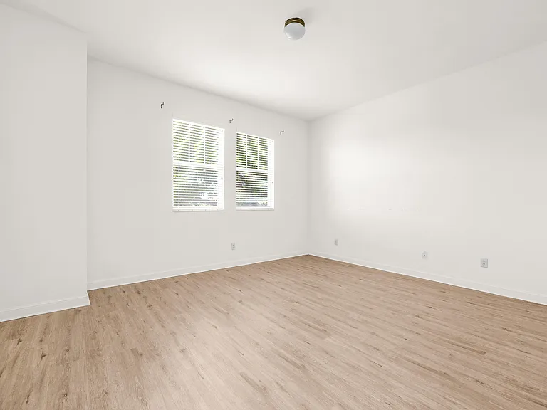 669 Pacific Grove Dr #2 — Photo 14