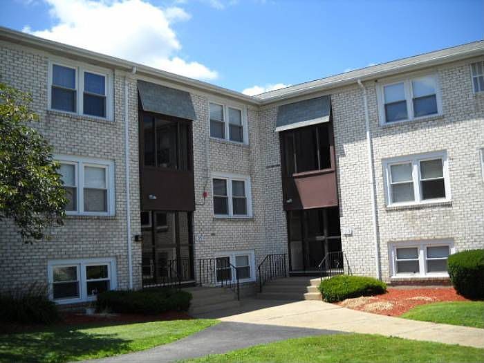 47 Tanglewood Dr, West Warwick, RI 02893 Zillow