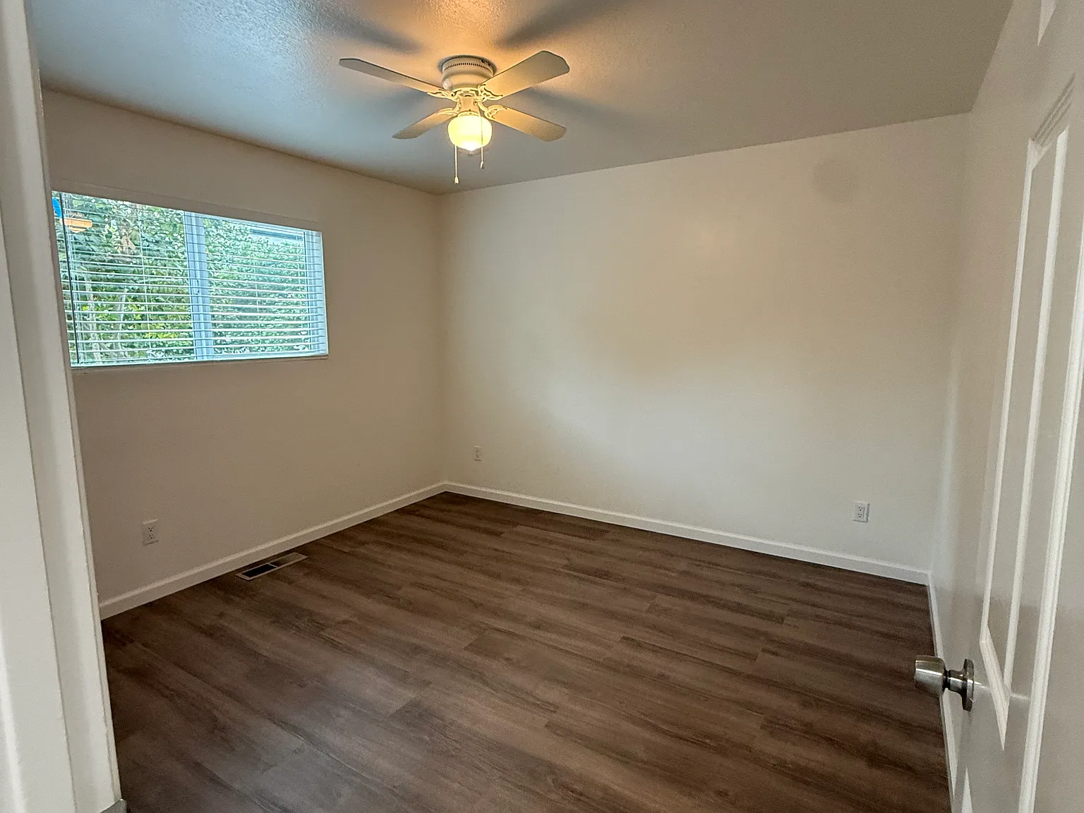 2 bed, 1000 sqft, $2,800 — Photo 4