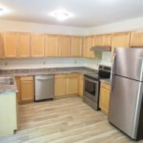 3 bed, 1.5 bath, 1500 sqft, $1,895 — Photo 2
