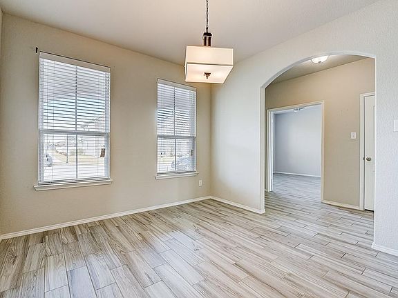 2nd image of 3411 Vista Chase Ct
