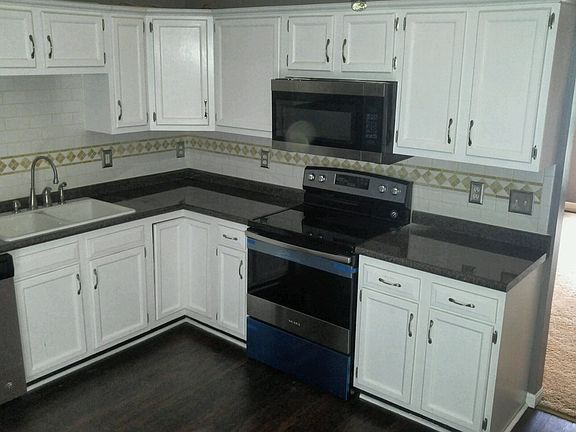 5th image of 689 Whippoorwill Dr