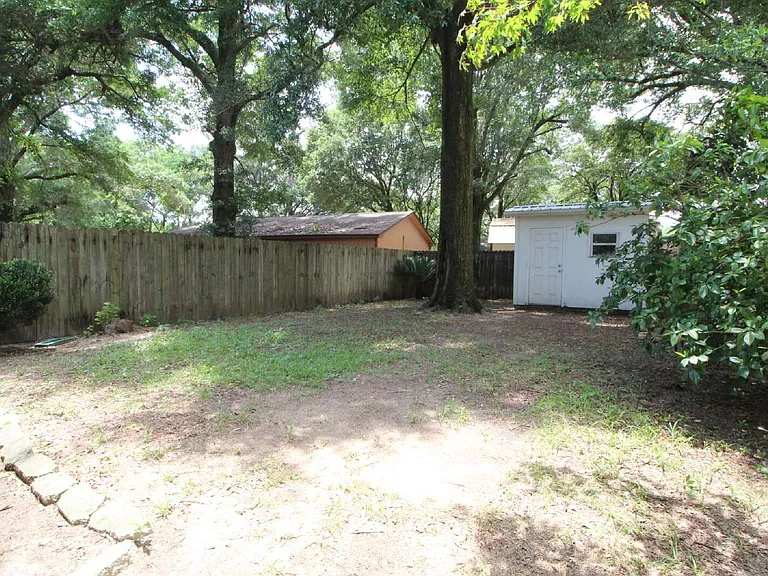 6201 Forest Pines Dr #D — Photo 15