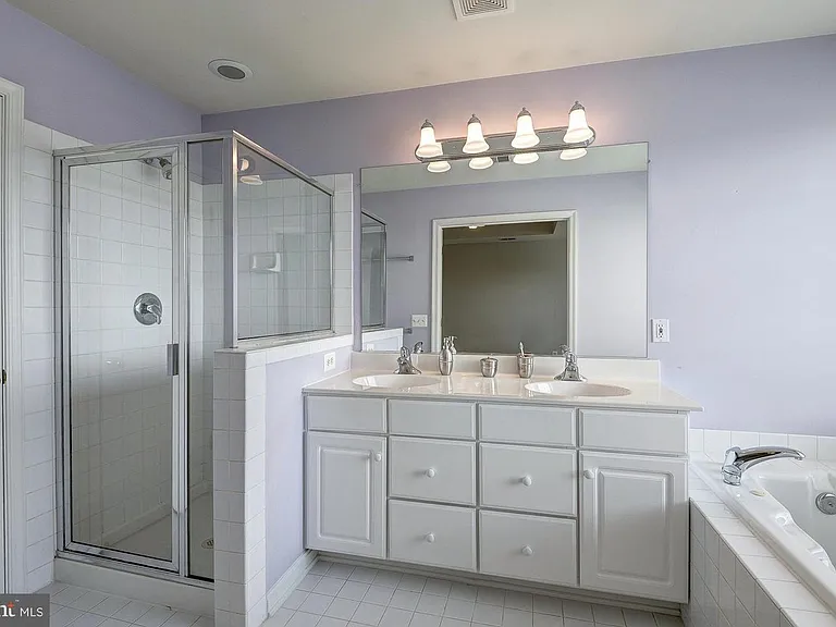 6325 Dunn Ct — Photo 8