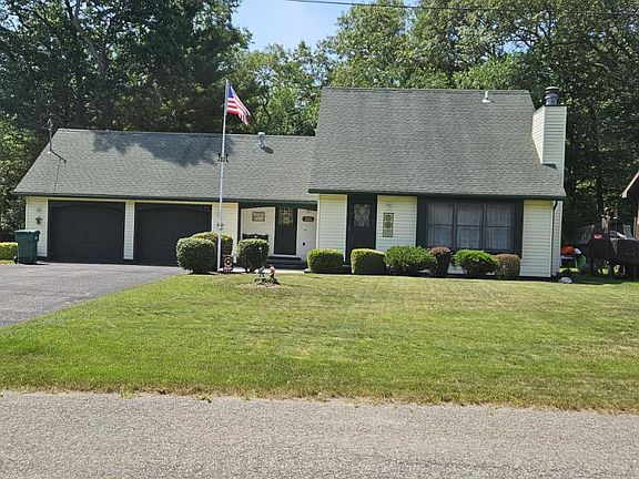 2nd image of 4836 Saint Clair Rd