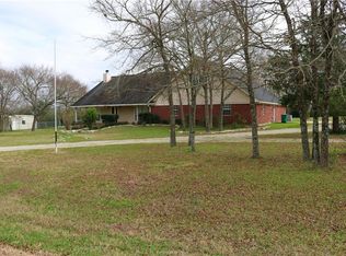 1606 Eastridge Ln, Madisonville, TX 77864