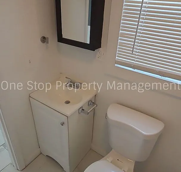 807 S Hardy Ave #A — Photo 11
