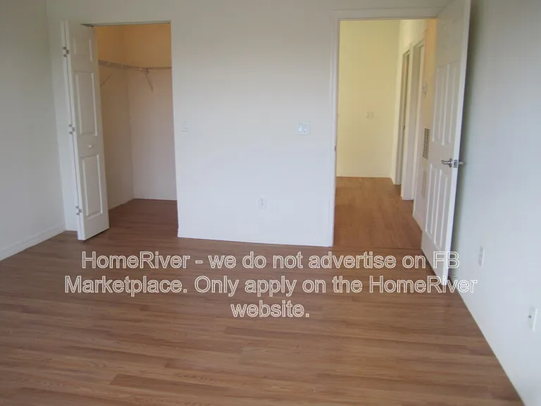 2388 Grand Central Pkwy #1 — Photo 5