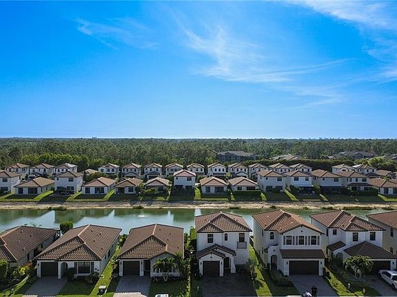 3rd image of 8956 Madrid CIR